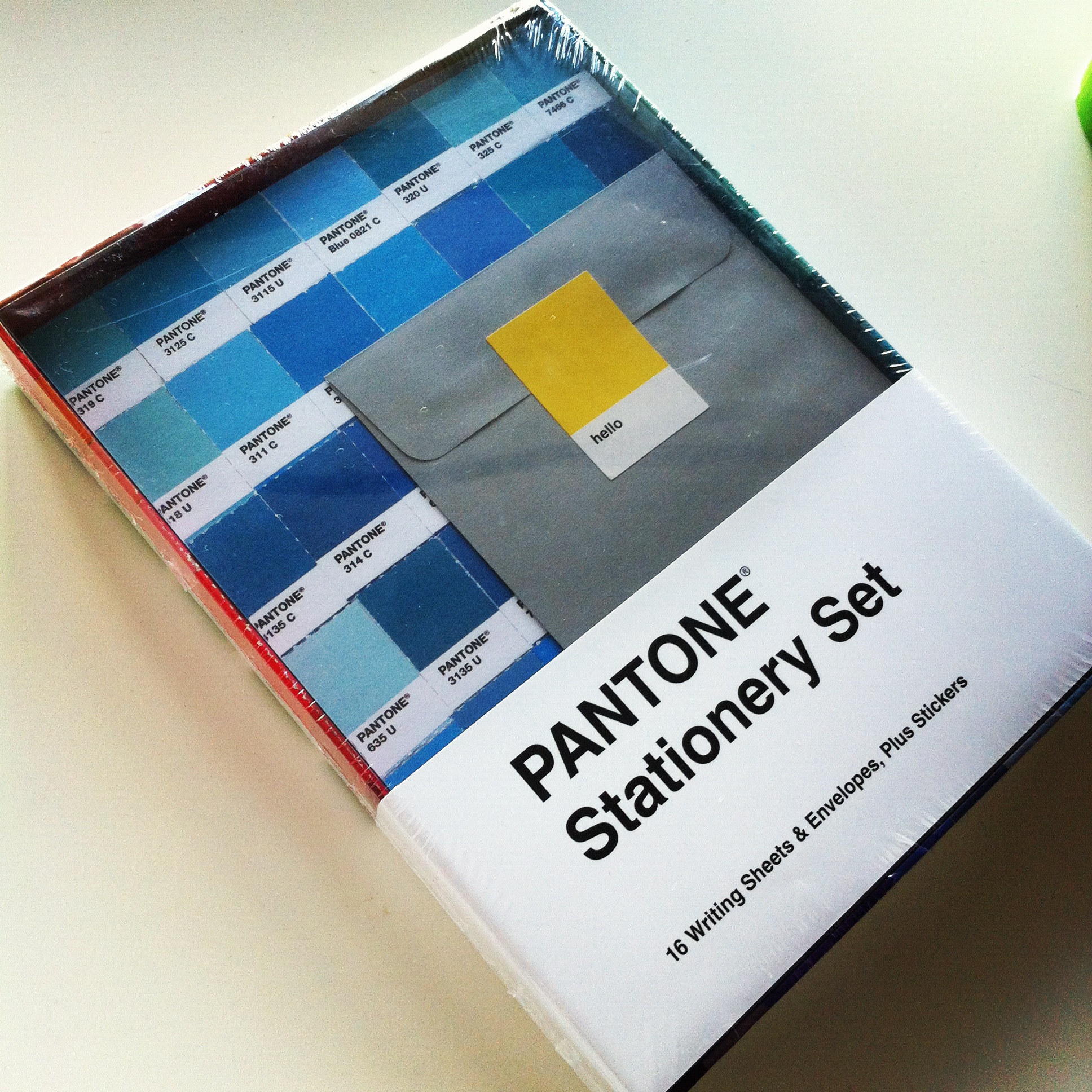 Pantone Stationery Set