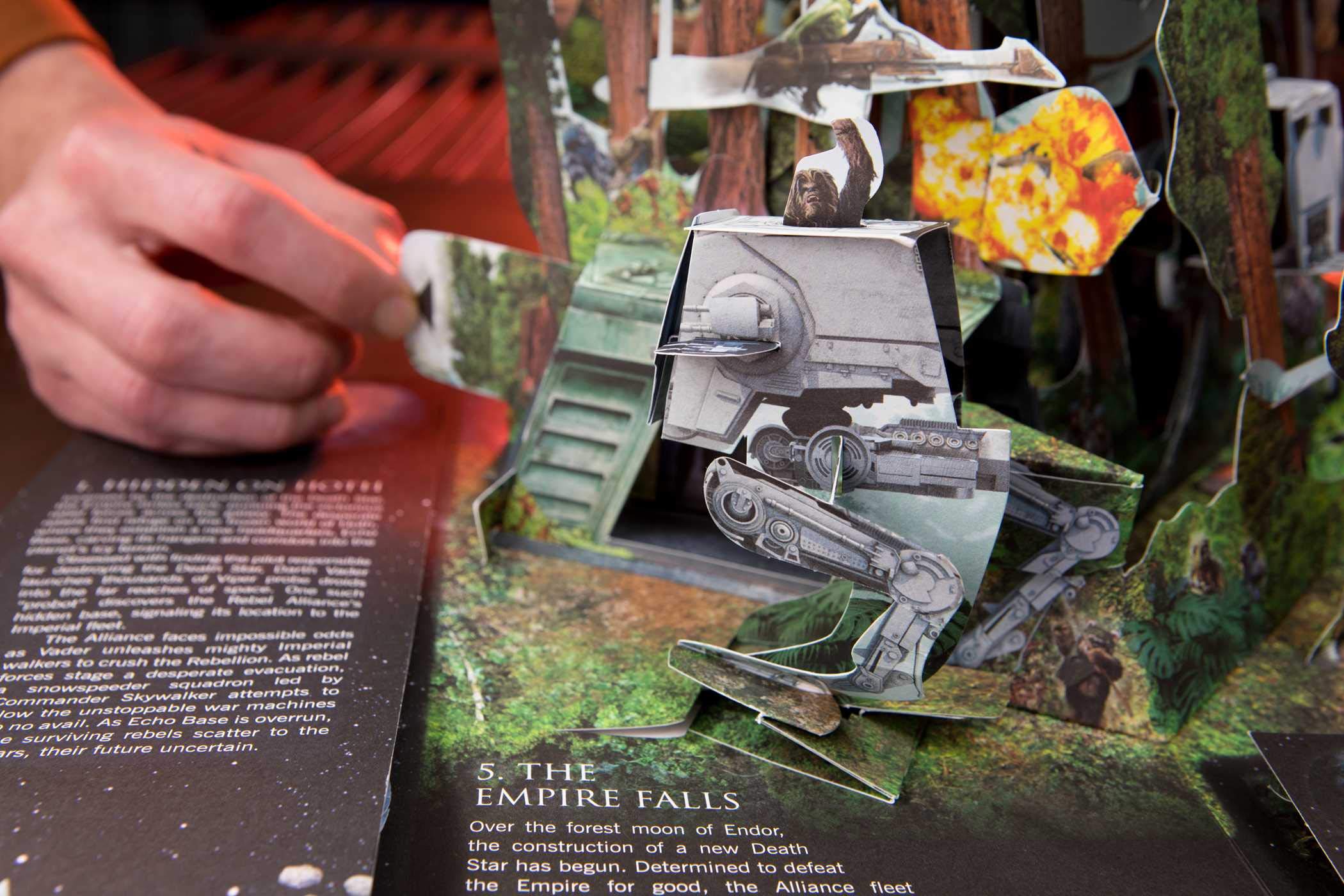 Star Wars: The Ultimate Pop-Up Galaxy