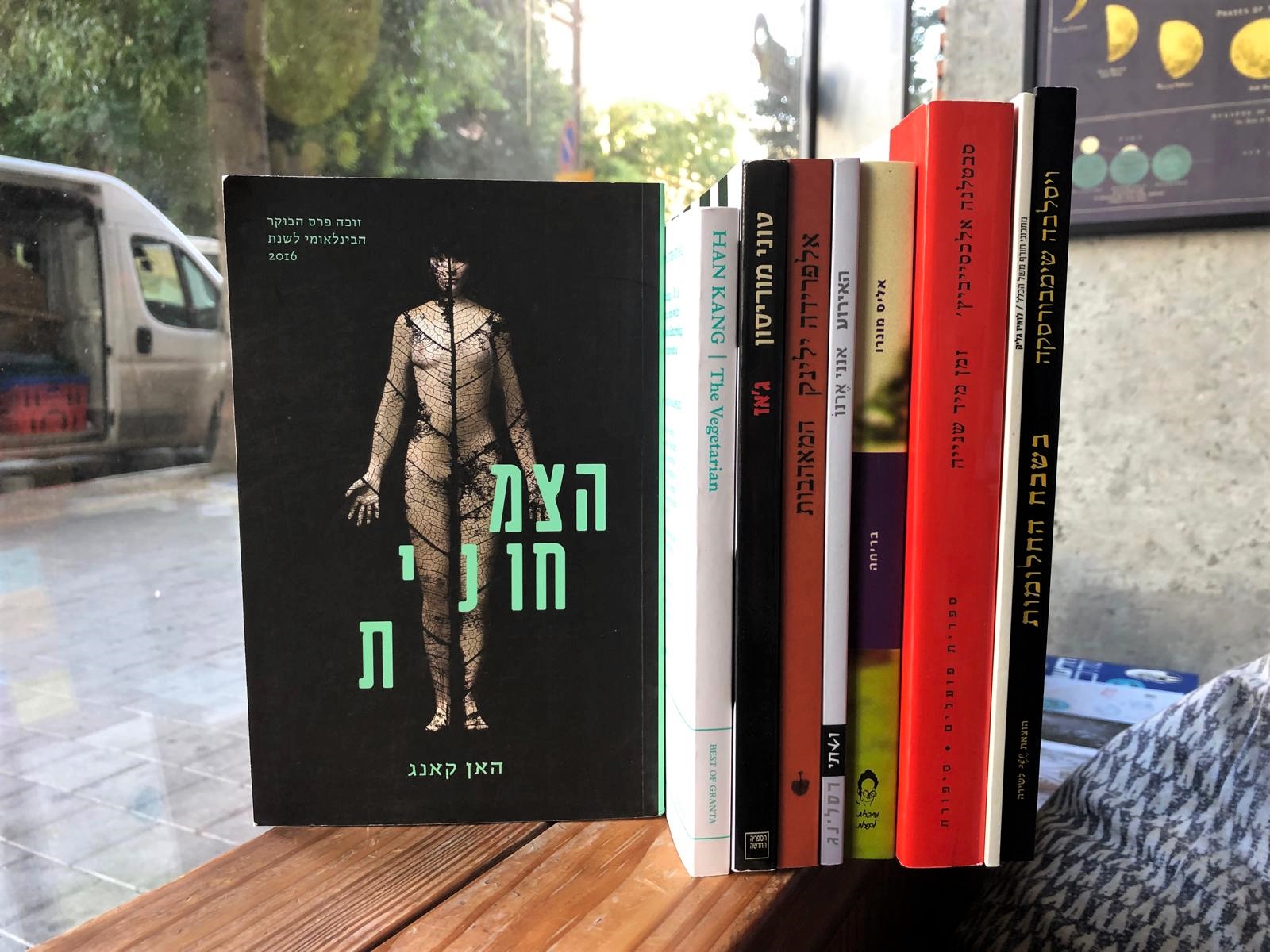 והזוכות בפרס נובל לספרות הן...