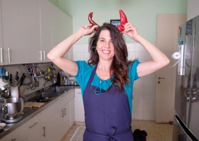 לייזה פאנלים ממליצה: ספרים עם טעם וריח